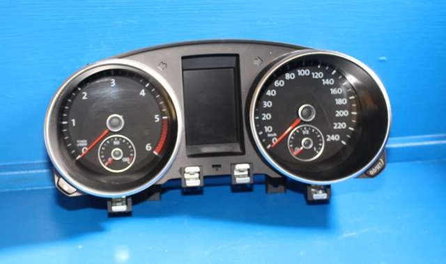 Instrumentpanel til VW Golf VI 2008-2012 (VAG|5K0 920 860 J|)
