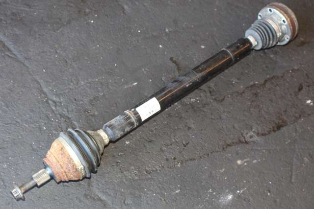 Drivaksel høyre foran, diesel/automat til VW Golf, Plus/Cross 2009-2013 (Fase 2) (VAG|1K0 407 272 RF|)