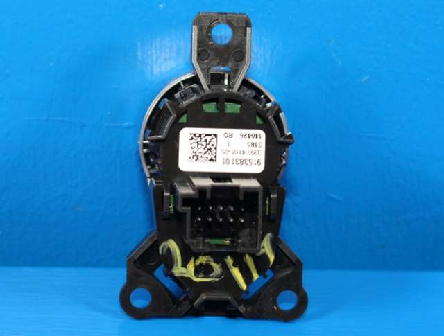 Bryter start/stopp til BMW 5-Serie 2010-2017 (F10/F11) (F10/F11) (BMW|9 153 831|)