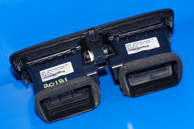 Dashbord friskluftdyse midtkonsoll til Volvo V40 2012-2019