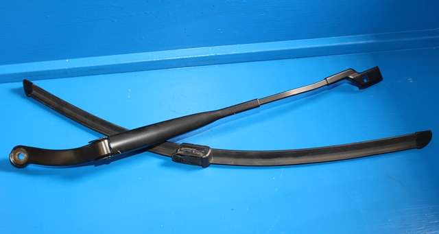 Viskerarm frontrute venstre til Fiat Panda, 2013-->> (Type III)  