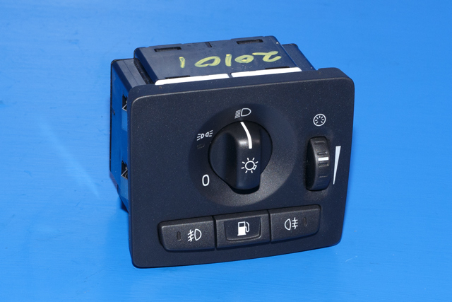 Bryter lys til Volvo V50, 2007-2012 (Fase 2)  (VOLVO|30739299)