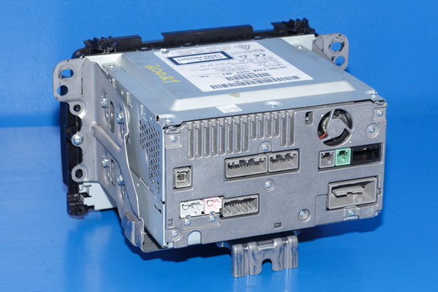 Bilstereo navigasjon til Honda HR-V 2015-2021 (Type II)  (HONDA|39100-T8M-G51|)