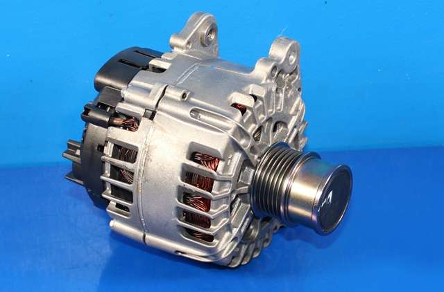 Dynamo til VW Golf VII 2017-2020 (Fase 2) (VALEO|TG14C103|04C 903 023 M. 14 VOLT - 140 AMP|)
