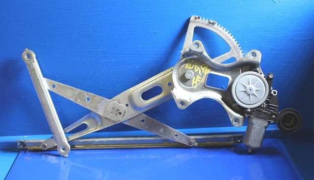 Ruteheis høyre foran til Toyota RAV4, 2006-2009 (Type III, Fase 1)  (DENSO|262100-2330)