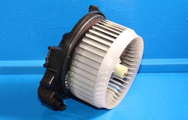 Varmeapparat motor til Toyota Yaris, 2012-2014 (Type III, Fase 1)