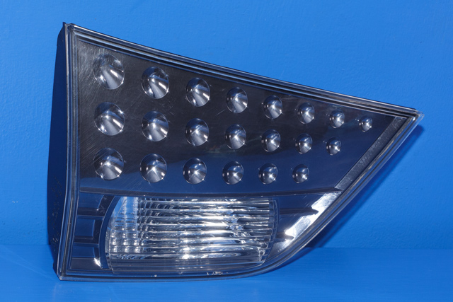 Baklykt venstre indre til Mitsubishi Outlander, 2007-2010 (Type II, Fase 1)  