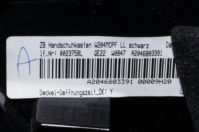 Hanskerom til Mercedes C-Klasse 2011-2014 (Fase 2) (W204) (W204) (MERCEDES|A 204 680 33 91|)