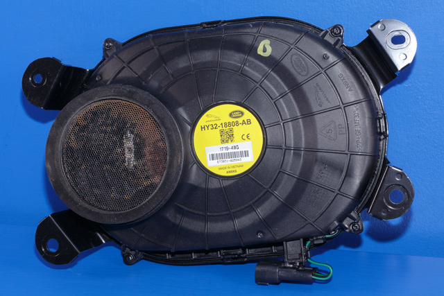 Bilstereo sub-woofer til Land Rover Discovery 2017-->> (Type V)  (LAND ROVER|HY32-18808-AB|)