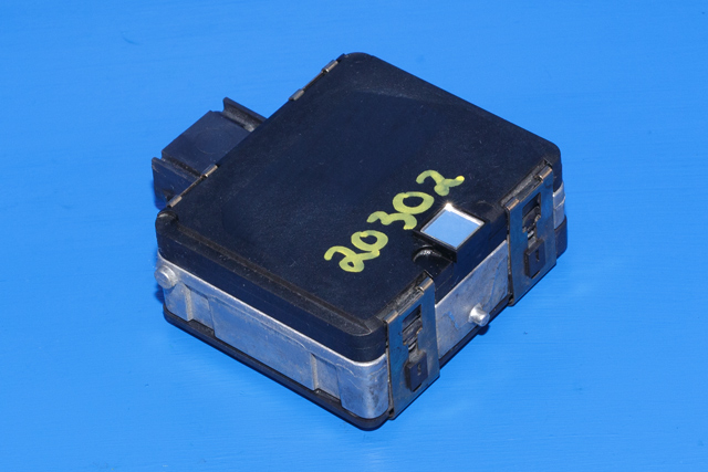 Sensor radar til VW Passat 2015-2019 (Fase 1) (B8) (B8) (BOSCH|0 203 300 598|3Q0 907 531 C|)
