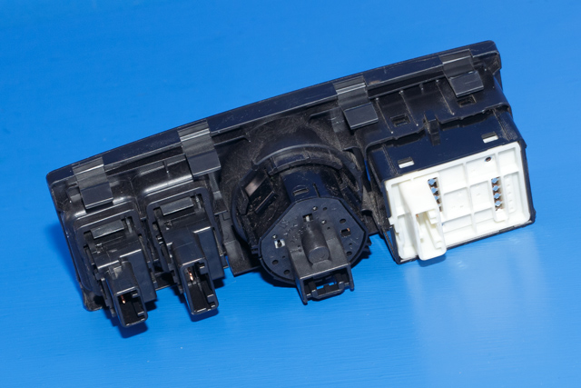 Bryter diverse til Toyota Land Cruiser 150 2010-2013 (Fase 1)  