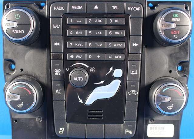 Bilstereo navigasjon betjeningspanel til Volvo V70 2007-2013 (Type III, Fase 1) (VOLVO|30795271|)