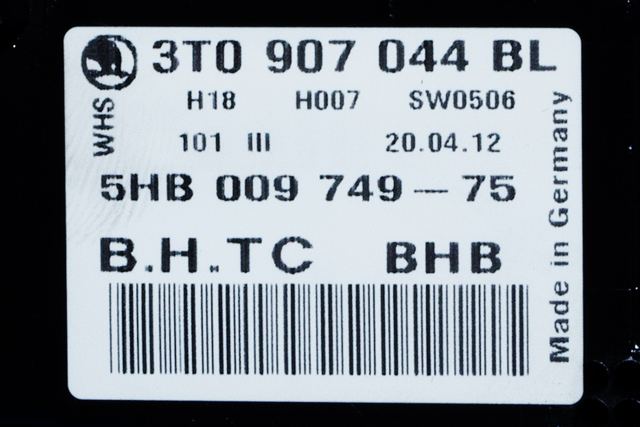 Varmeapparat betjening til Škoda Yeti 2009-2013 (Fase 1)  (HELLA|5HB 009 749-75|3T0 907 044 BL|)