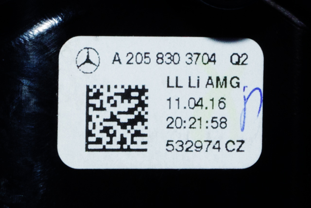 Dashbord friskluftdyse venstre til Mercedes GLC 2015-2022 (X253) (X253) (MERCEDES|A 205 830 37 04|)