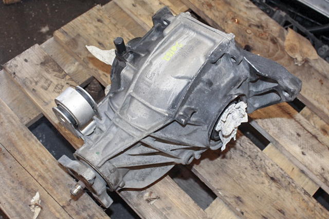 Kardang klokke bak til Mercedes GLC, 2015-2022 (X253) (X253) (MERCEDES|213 350 04 02)