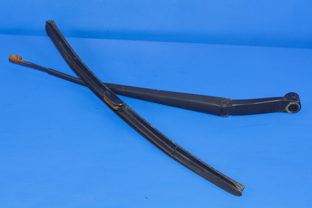 Viskerarm frontrute venstre til Mazda 3, 2009-2013 (Type II)  
