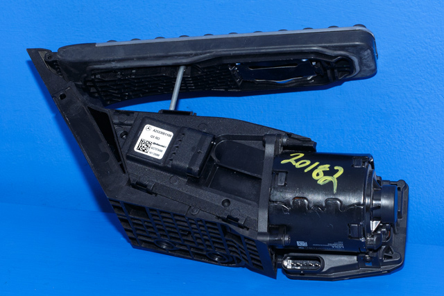 Pedal gass til Mercedes GLC 2015-2022 (X253) (X253) (MERCEDES|A 253 300 11 00|)