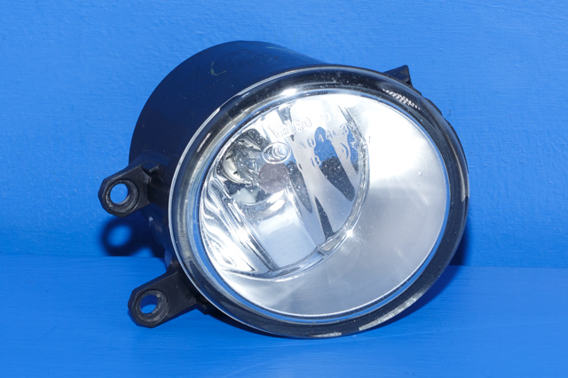 Tåkelykt høyre foran til Toyota Urban Cruiser, 2009-2014 (TOYOTA|81210-0D041)