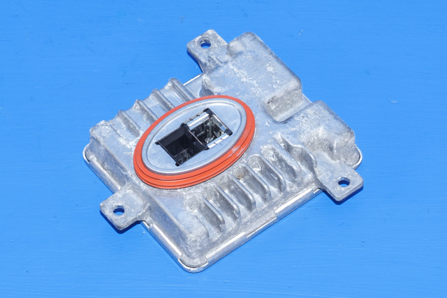 Styreenhet xenon/ballast til BMW 1-Serie, 2011-2015 (Fase 1) (F20/F21) (F20/F21) (BMW|7 237 647)