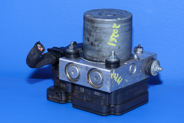 ABS sentral til Mercedes Sprinter 2013-2018 (Fase 2) (906) (906) (MERCEDES|A 906 900 11 02|)