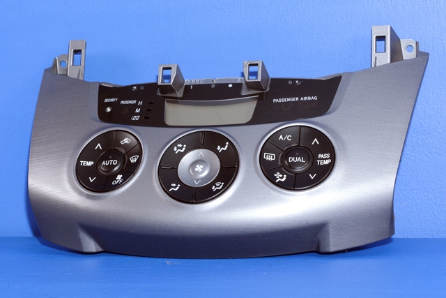 Varmeapparat betjening til Toyota RAV4, 2006-2009 (Type III, Fase 1)  (TOYOTA|55900-42240)
