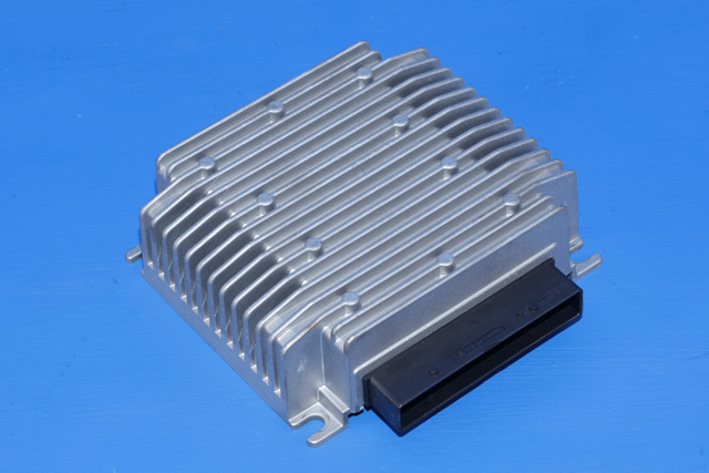 Bilstereo forsterker til Tesla Model S, 2013-2016 (Fase 1) (TESLA|1004833-10-A)
