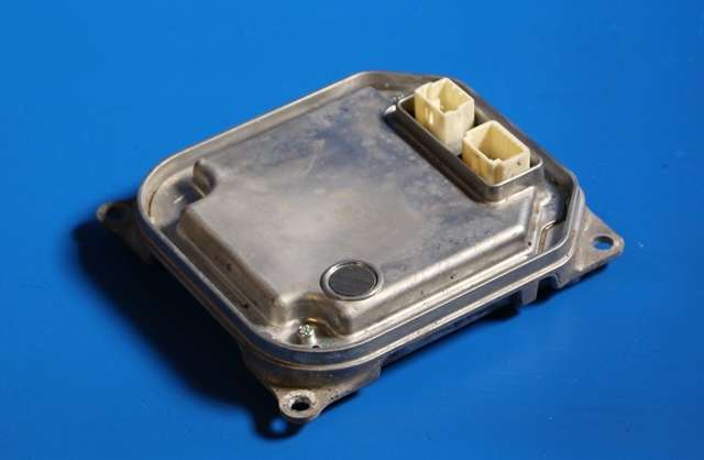 Styreenhet xenon/ballast til Toyota Prius, 2009-2016 (Type III) (COMBI) (COMBI) (KOITO|35500-79290)
