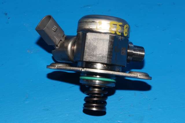 Bensinpumpe mekanisk til Mercedes B-Klasse 2011-2018 (W246) (W246) (MERCEDES|A 270 070 05 01|)