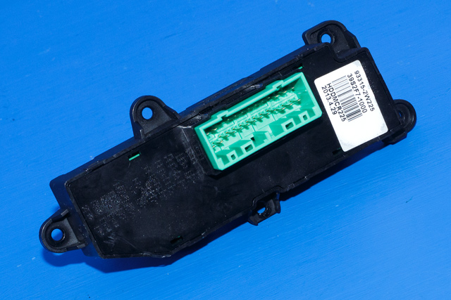 Bryter diverse til Hyundai Santa Fe 2012-2020 (Type III) (HYUNDAI|93315-2W225|)