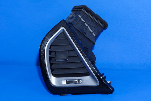 Dashbord friskluftdyse venstre til Hyundai Santa Fe 2012-2020 (Type III)