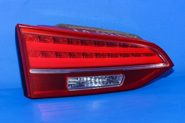Baklykt venstre indre til Hyundai Santa Fe 2012-2020 (Type III)
