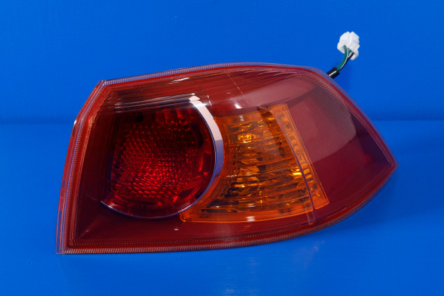 Baklykt høyre ytre til Mitsubishi Lancer, 2008-2017  