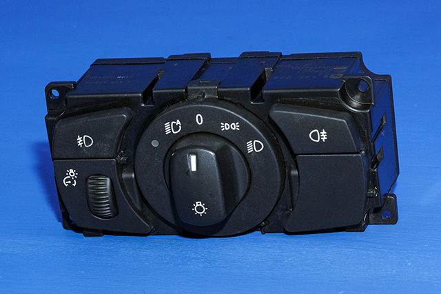 Bryter lys til BMW 5-Serie, 2003-2010 (E60/E61) (E60/E61) (BMW|6 925 288)