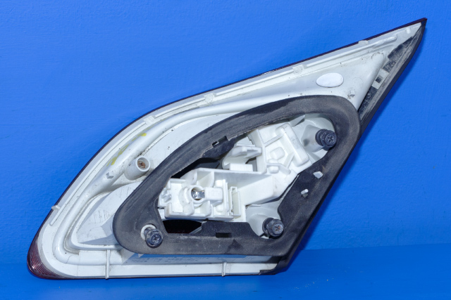 Baklykt venstre indre til Opel Astra J 2010-2015  