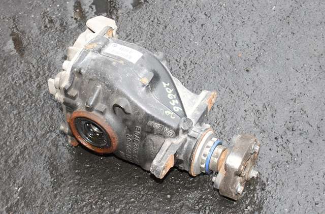 Kardang klokke bak til BMW 3-Serie, 2012-2018 (F30/F31/F34) (F30/F31/F34) (BMW|7 605 589)