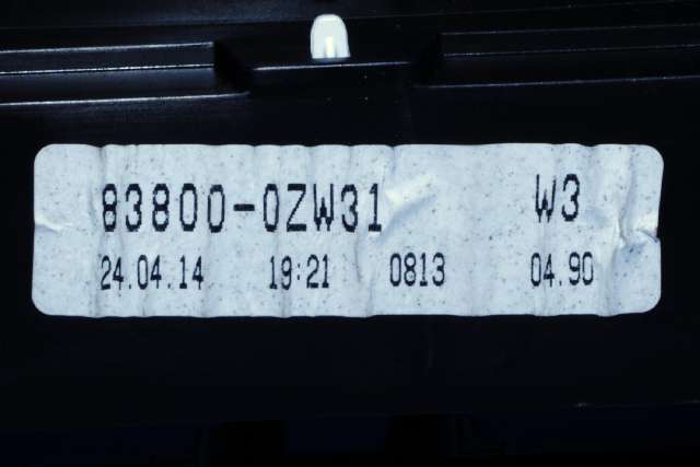 Instrumentpanel til Toyota Auris 2013-2015 (Type II, Fase 1)  (TOYOTA|83800-0ZW31|)