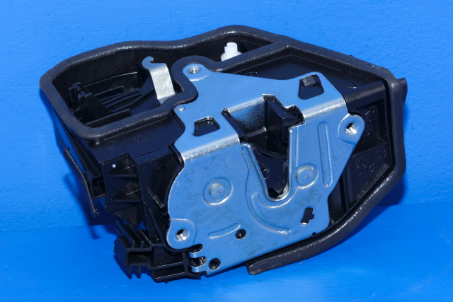 Låsekasse høyre foran til BMW 4-Serie, 2013-2020 (F32/F33/F36) (F32/F33/F36) (BMW|7 202 146)