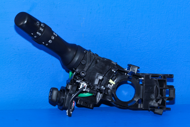 Bryter blink til Toyota Avensis, 2009-2015 (Type III, Fase 1) (TOYOTA|05180-17F423)