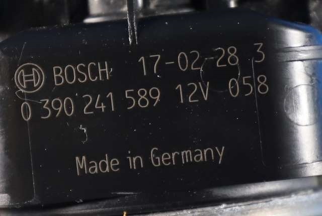 Viskermotor frontrute komplett m/overføring til Citroën C3 2016-->> (Type III) (BOSCH|0 390 241 589|)