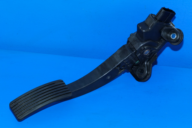 Pedal gass til Mitsubishi Outlander, 2007-2010 (Type II, Fase 1) (MITSUBISHI|MN101544)