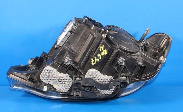 Frontlykt høyre xenon til BMW 4-Serie 2013-2020 (F32/F33/F36) (F32/F33/F36) (BMW|7 410 786|)