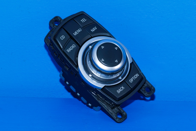 Bilstereo navigasjon betjeningspanel til BMW 1-Serie, 2011-2015 (Fase 1) (F20/F21) (F20/F21) (BMW|65.82-9 253 944)