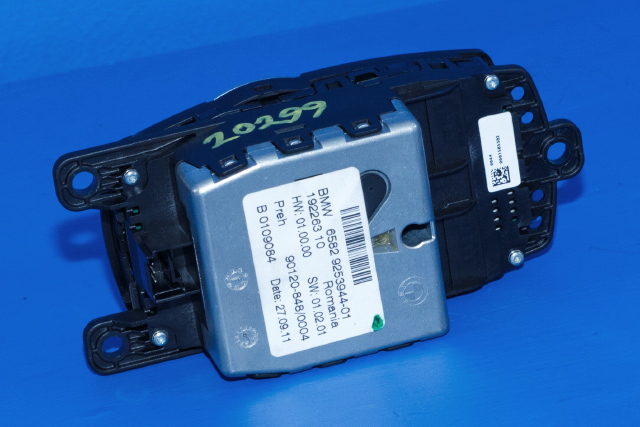 Bilstereo navigasjon betjeningspanel til BMW 1-Serie 2011-2015 (Fase 1) (F20/F21) (F20/F21) (BMW|65.82-9 253 944|)