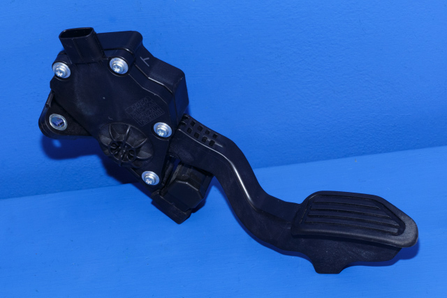 Pedal gass til Toyota Verso-S, 2011-2015 (COMBI) (COMBI) (DENSO|198800-8412)
