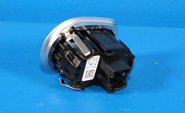 Bryter start/stopp til BMW 3-Serie 2012-2018 (F30/F31/F34) (F30/F31/F34) (BMW|9 250 734|)