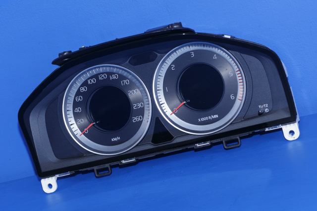 Instrumentpanel til Volvo S80, 2006-2013 (Type II, Fase 1) (YAZAKI|69799-610U)