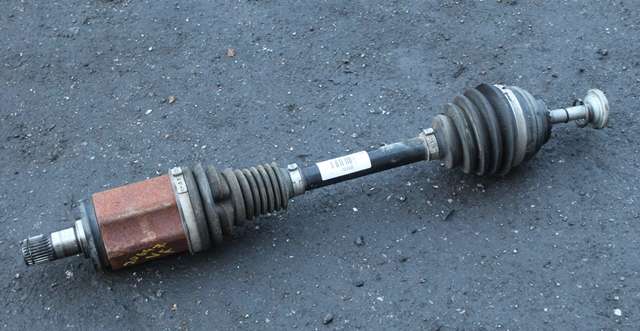 Drivaksel venstre foran, diesel/manuell til BMW 4-Serie 2013-2020 (F32/F33/F36) (F32/F33/F36) (BMW|7 597 693|)