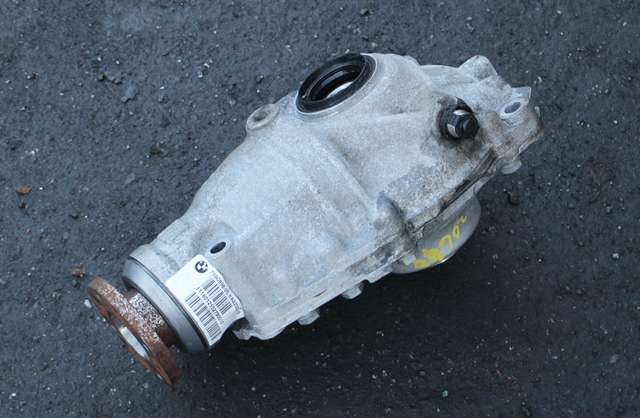 Kardang klokke foran til BMW 4-Serie 2013-2020 (F32/F33/F36) (F32/F33/F36) (BMW|7 590 898|)