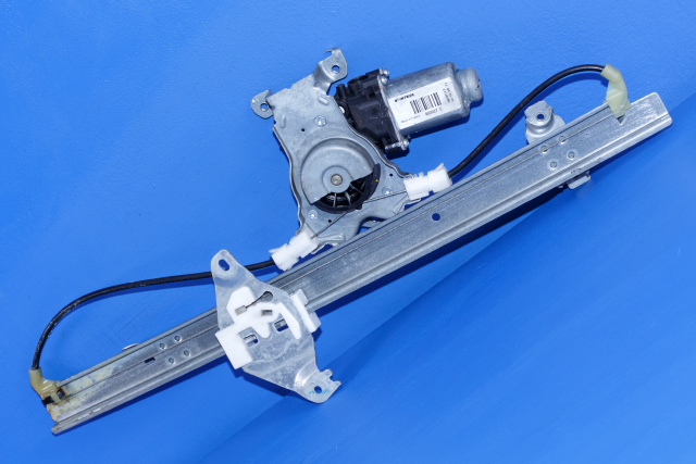 Ruteheis venstre bak til Nissan Pathfinder 2010-2014 (Fase 2) (R51) (R51)
