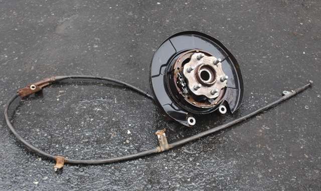 Hjulspindel venstre bak til Nissan Pathfinder, 2010-2014 (Fase 2) (R51) (R51)